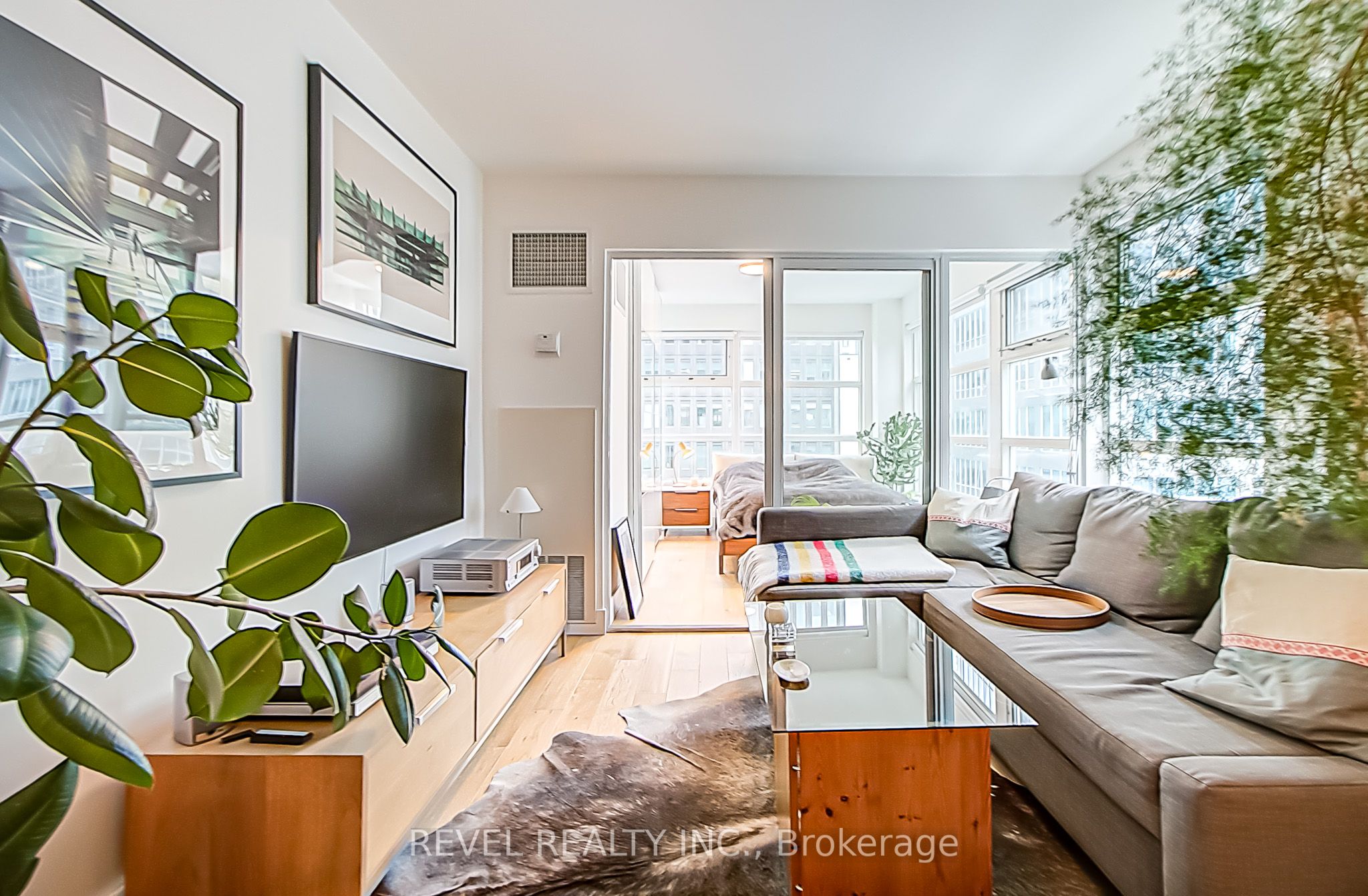 50 Lombard Street, #1004