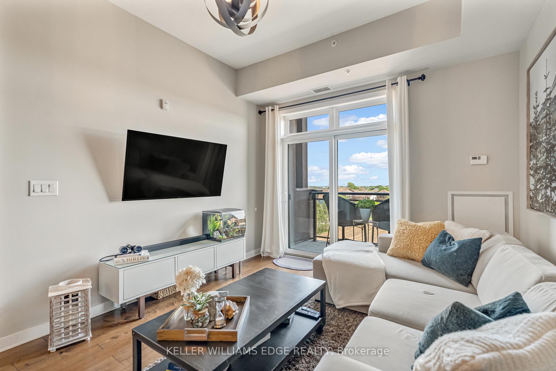 1 Bedroom Condo at 5010 Corporate, Burlington For sale