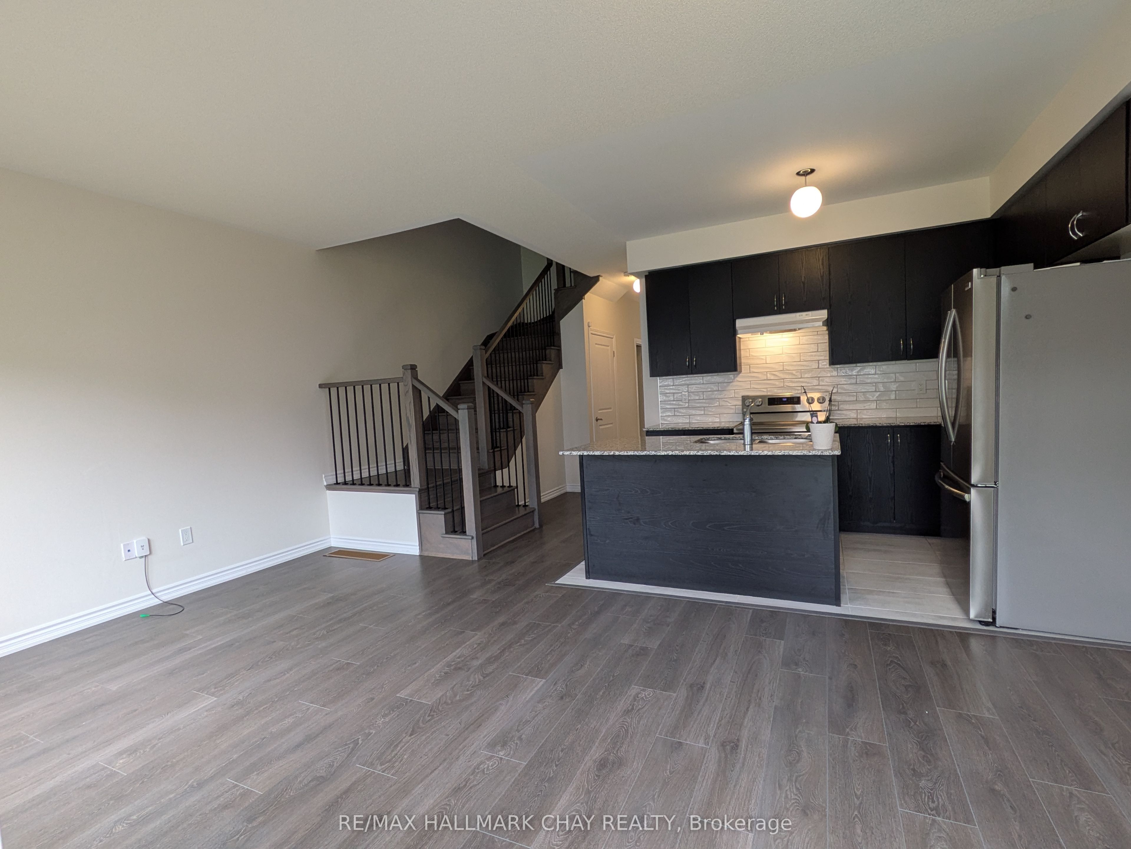71 Valleybrook Road