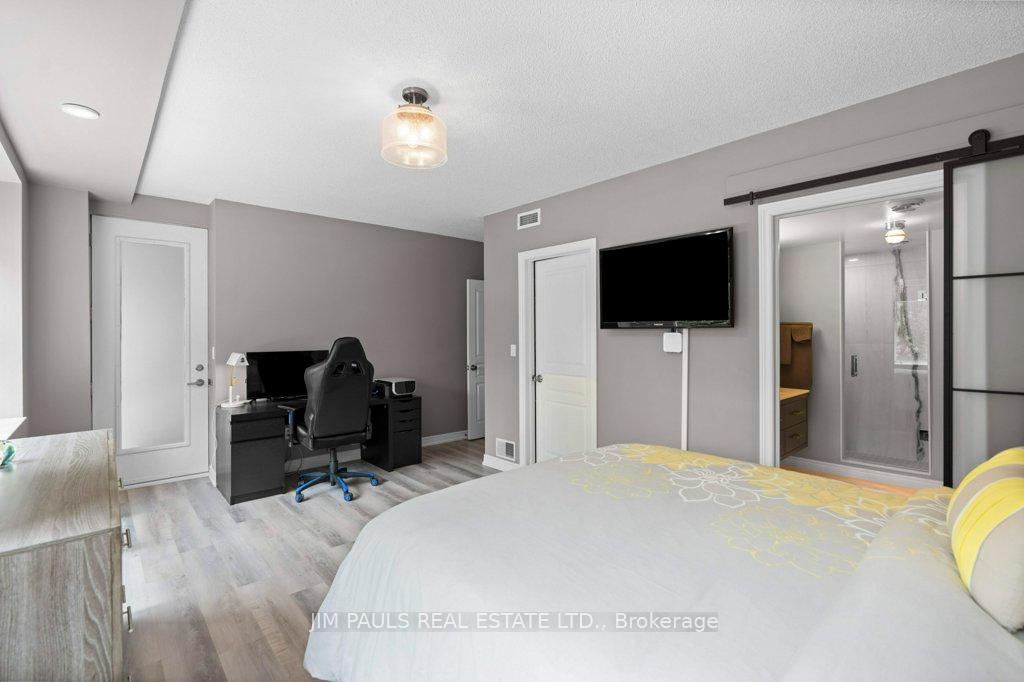 2 Bedrooms Condo at 77 Governors, Hamilton For sale