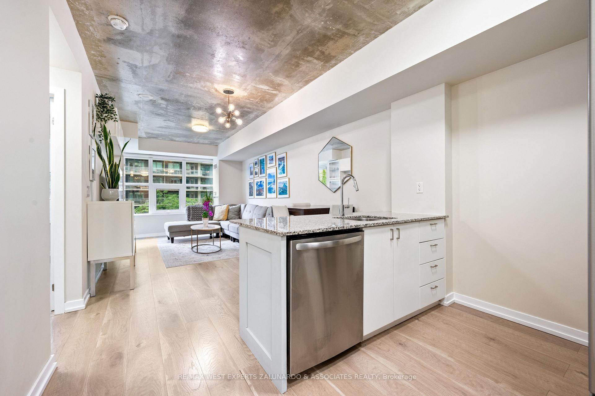 2 Bedrooms Condo at 59 East Liberty, Toronto For sale