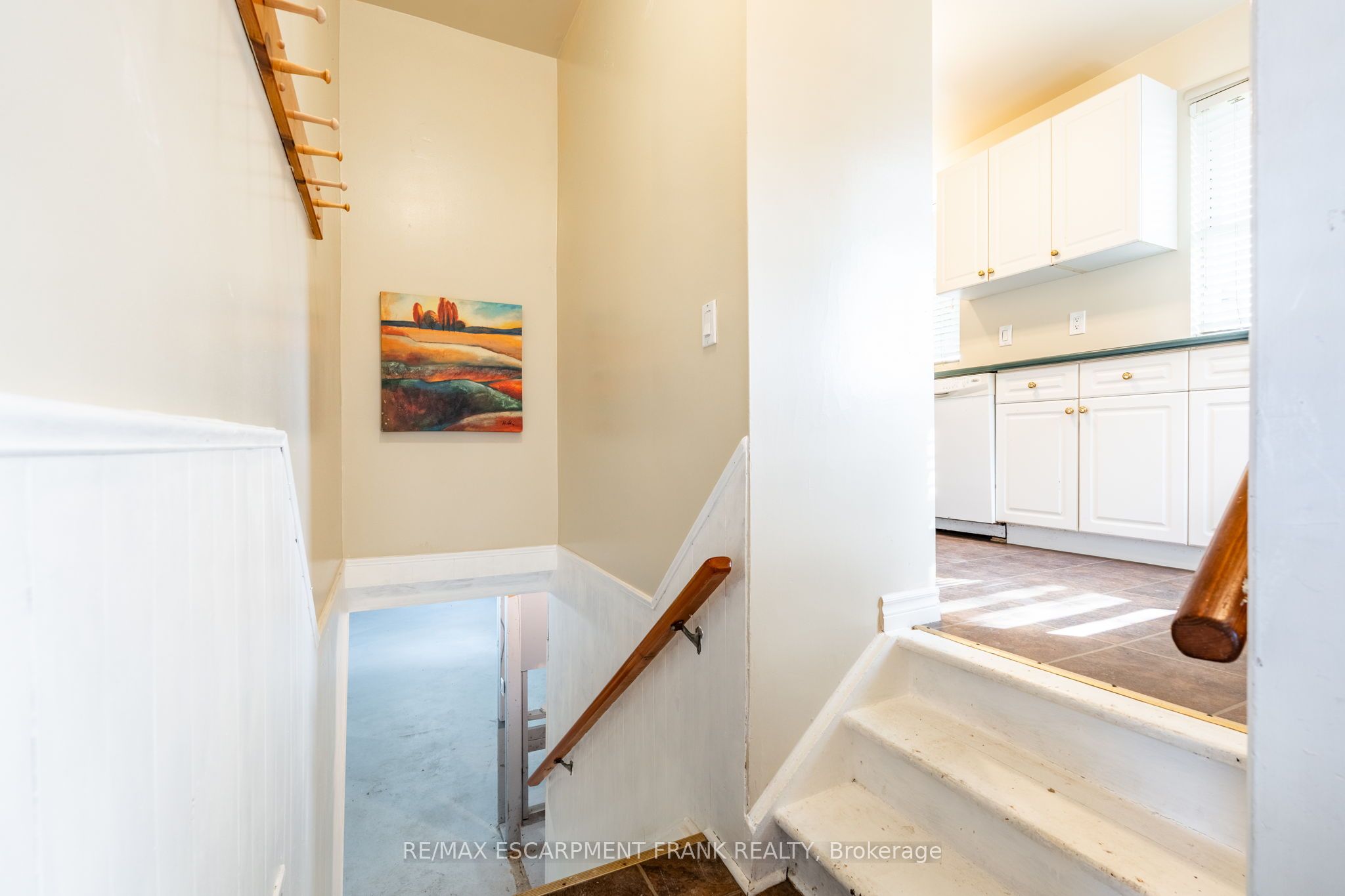 699 RYMAL Road W, Hamilton Gurnett