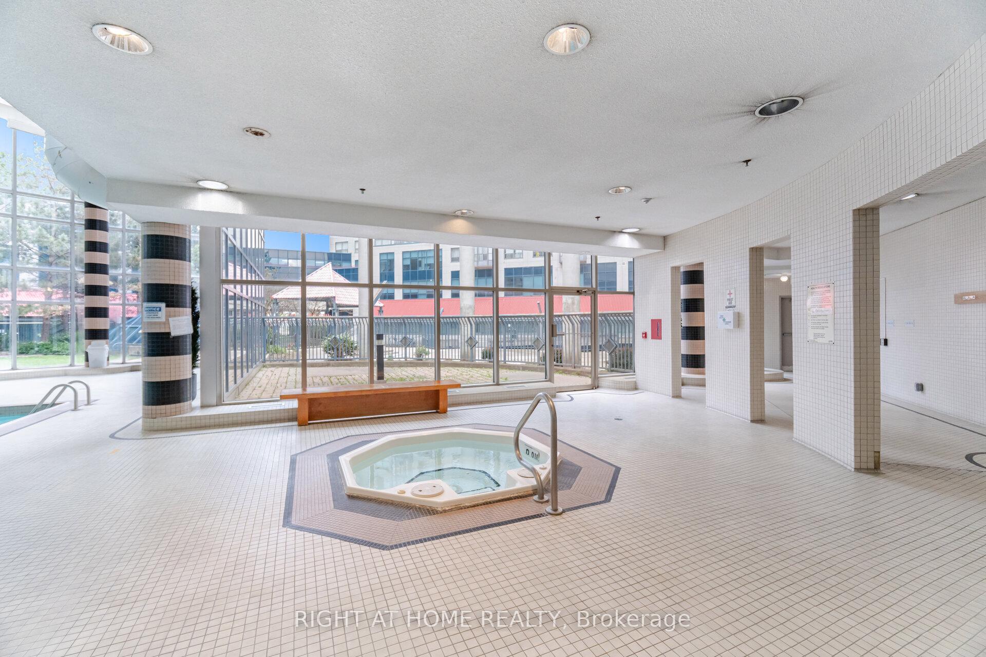 2 Bedrooms Condo at 1470 Midland, Toronto For sale