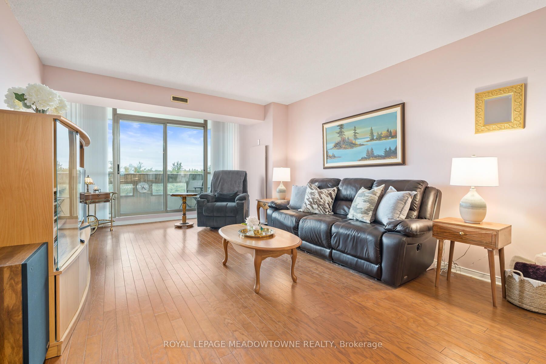 20 McFarlane Drive, #602