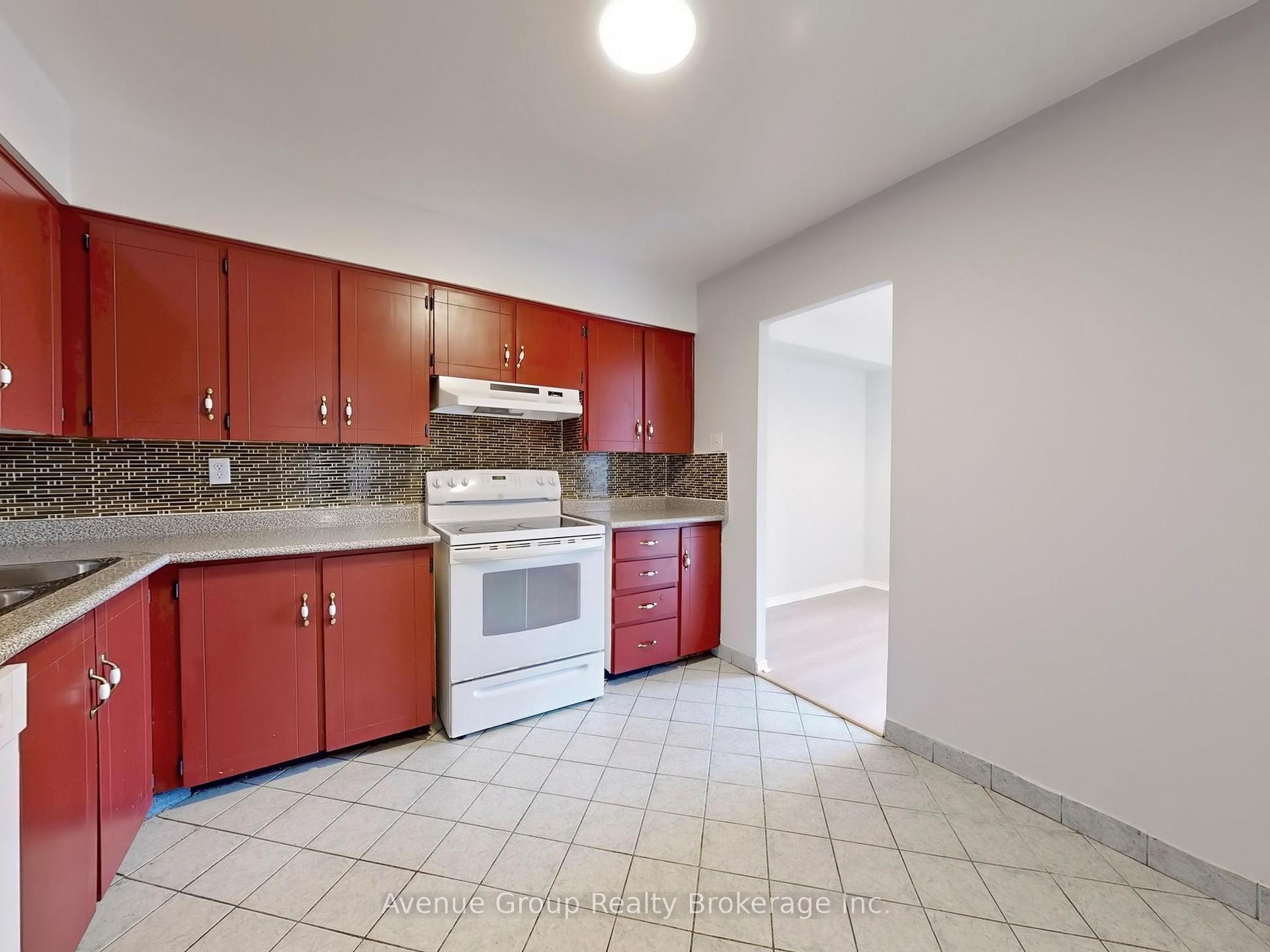 3 Bedrooms Condo at 1703 Mccowan, Toronto For sale
