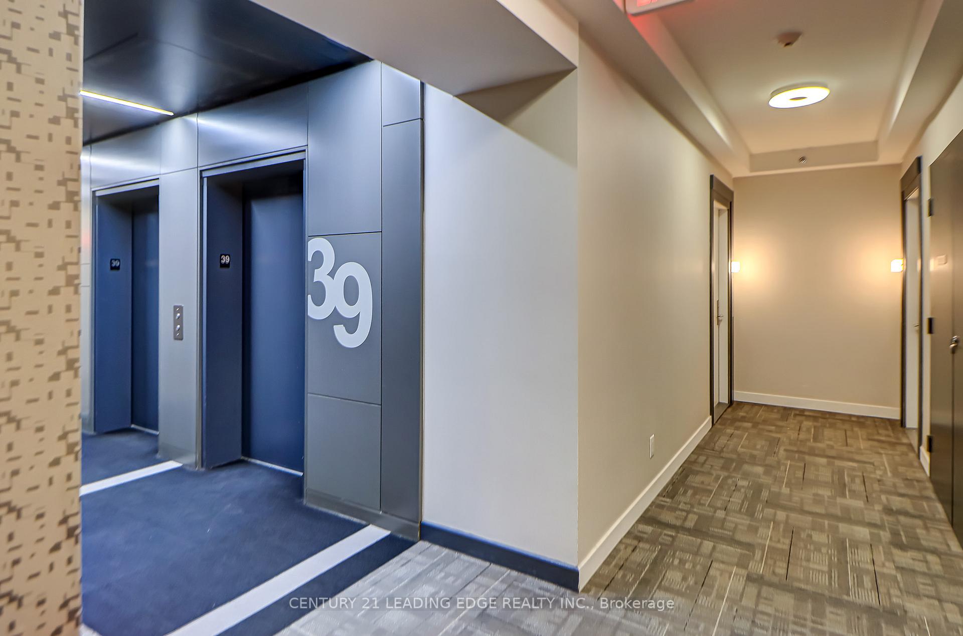 3 Bedrooms Condo at 318 Richmond,  Toronto For sale