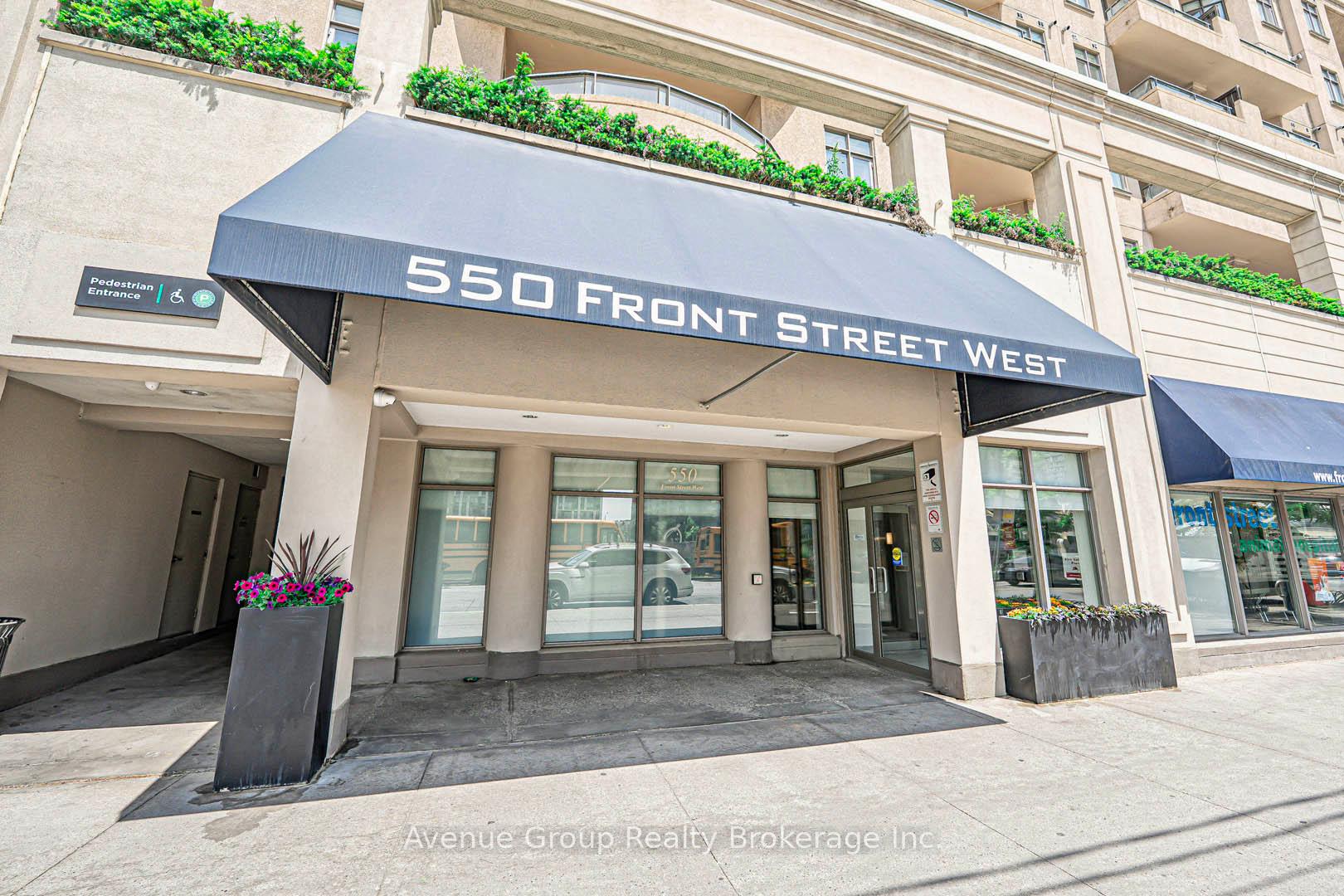 2 Bedrooms Condo at 550 Front, Toronto For sale