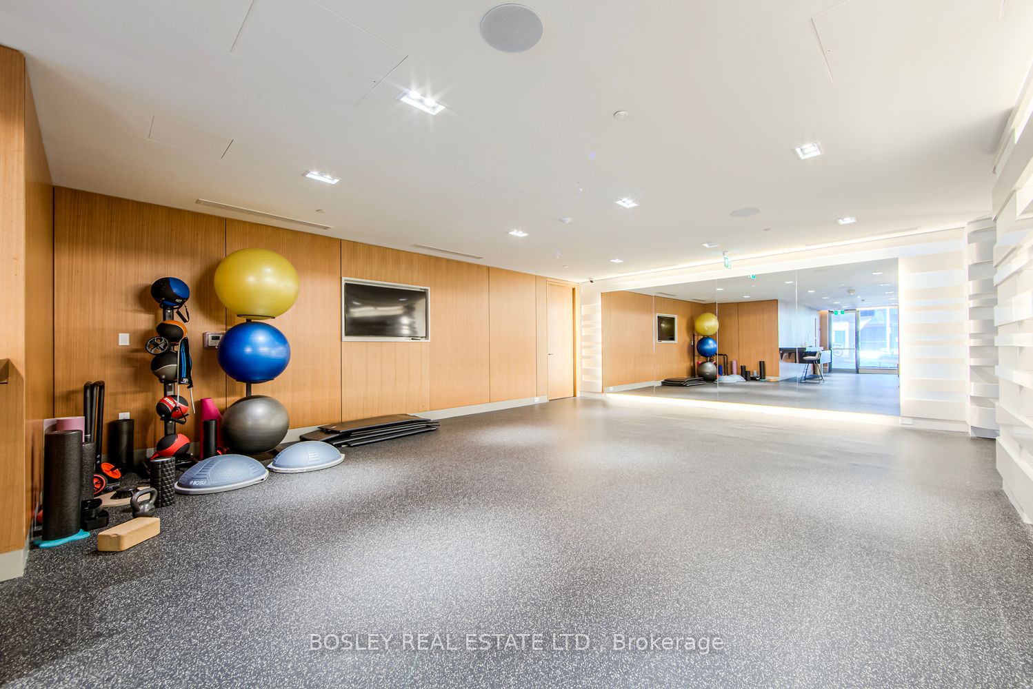 25 Adra Grado Way, #245