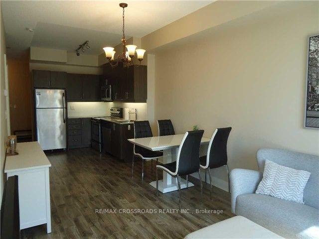 2 Bedrooms Condo at 17 Kenaston, Toronto For sale