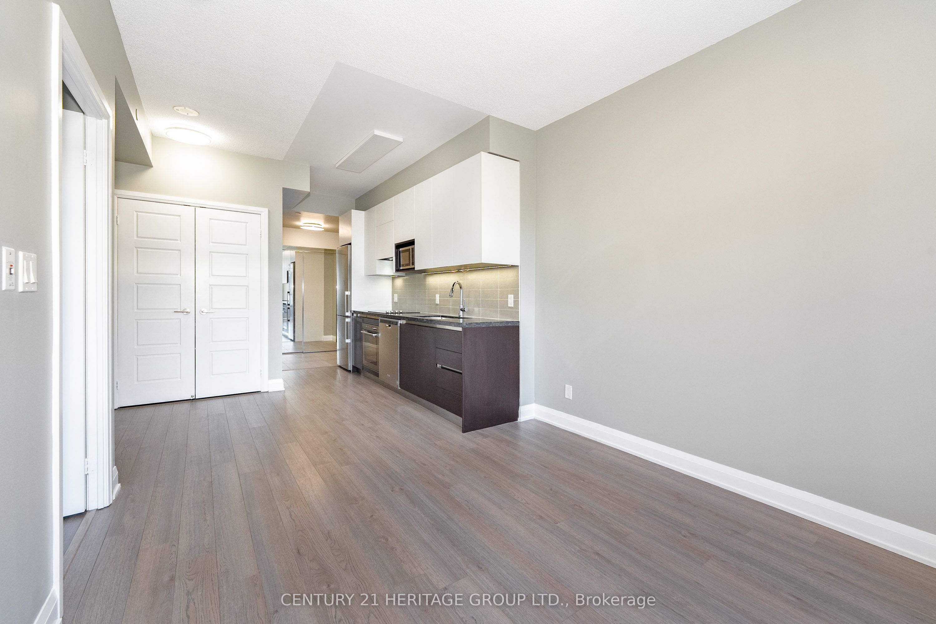 15 Water Walk Drive, #735