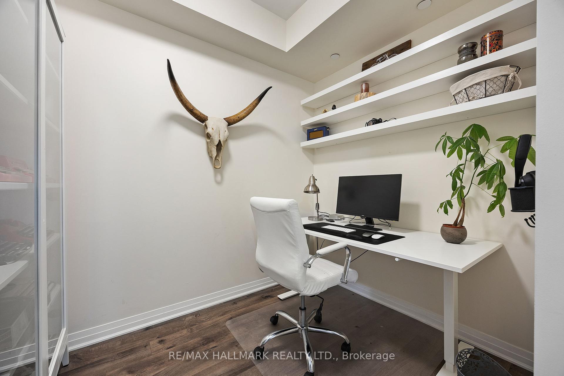3 Bedrooms Condo at 1630 Queen, Toronto For sale