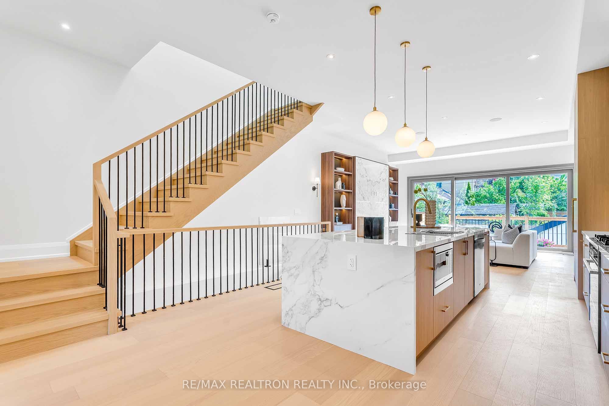 107 Alameda Avenue