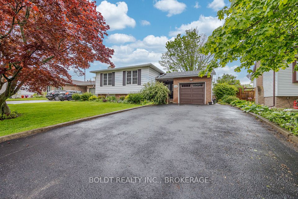 22 Mergl Drive, Norfolk, ON N0A 1N4