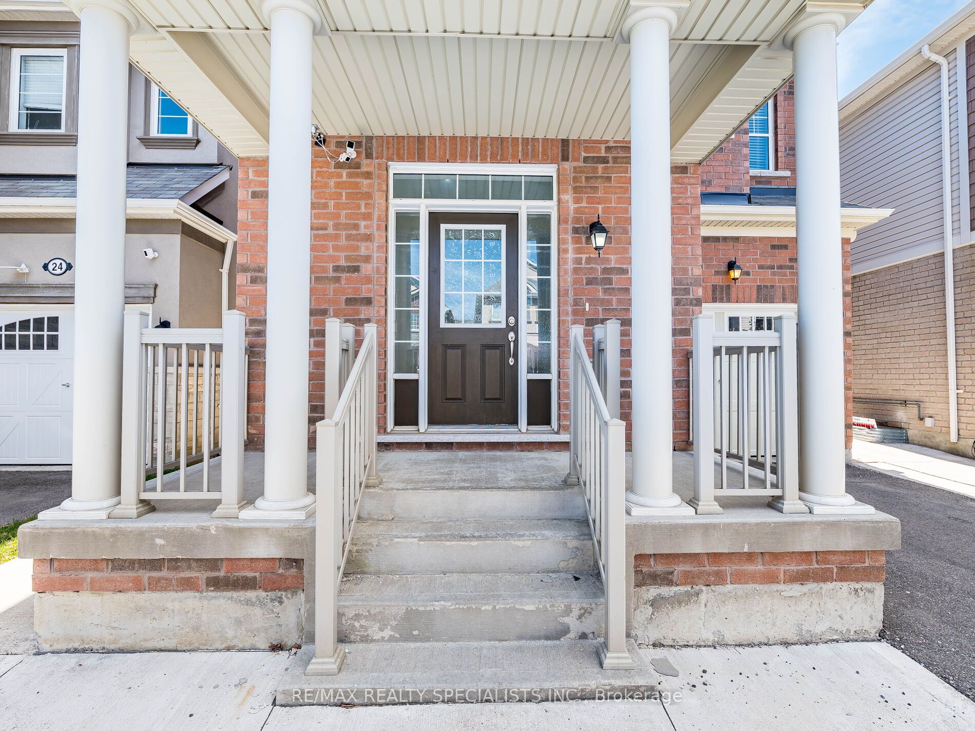 22 Callandar Road, Brampton, ON L7A 4V1
