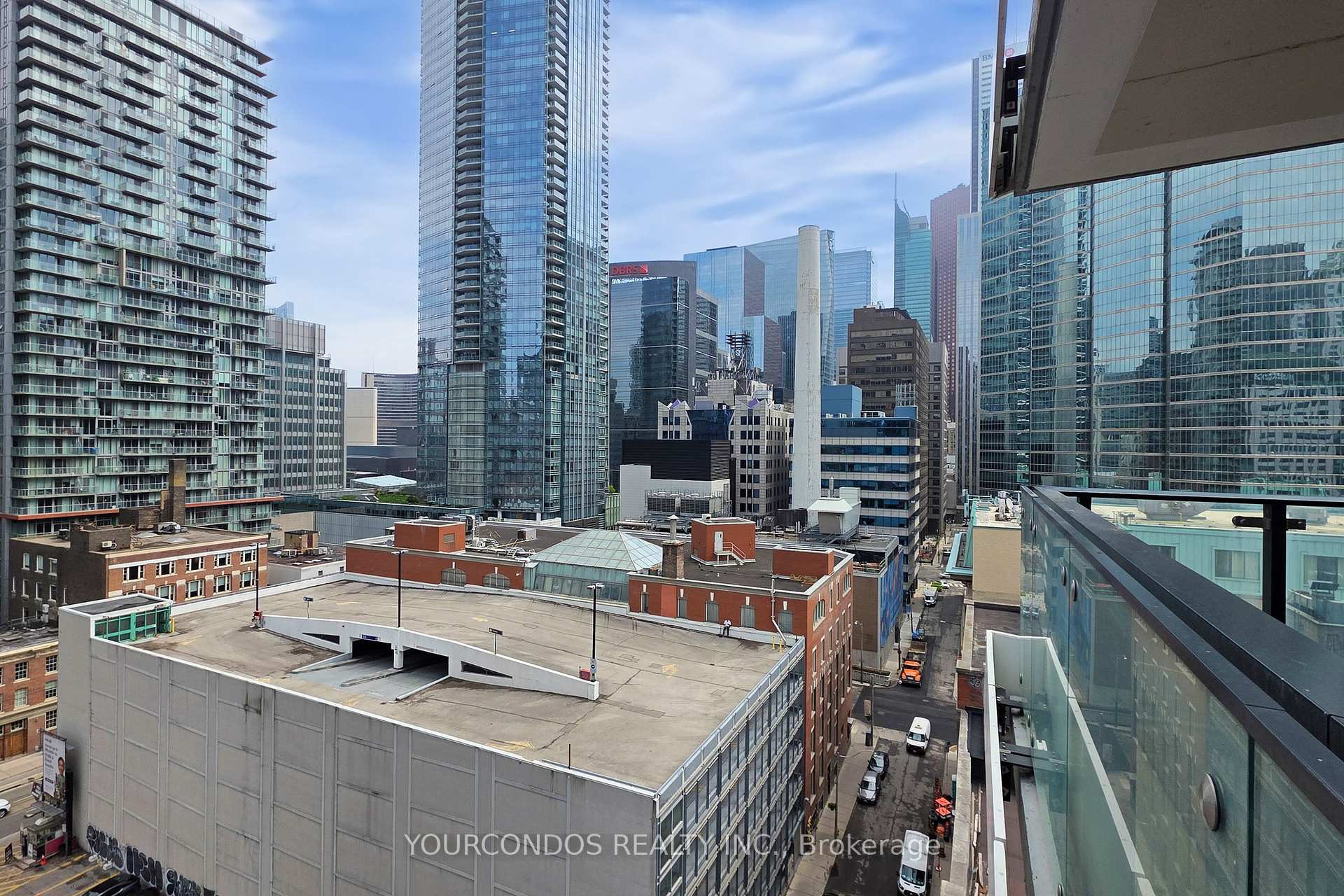 2 Bedrooms Condo at 224 King, Toronto For sale