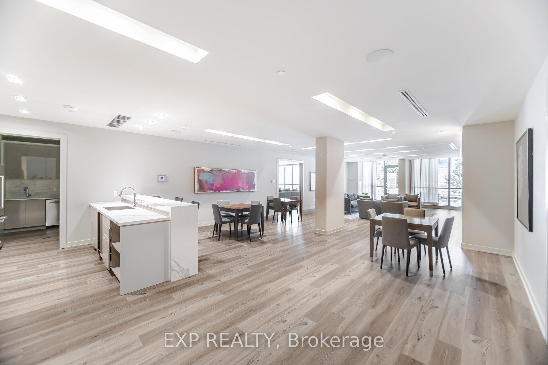 2 Bedrooms Condo at 4055 Parkside Village, Mississauga For sale