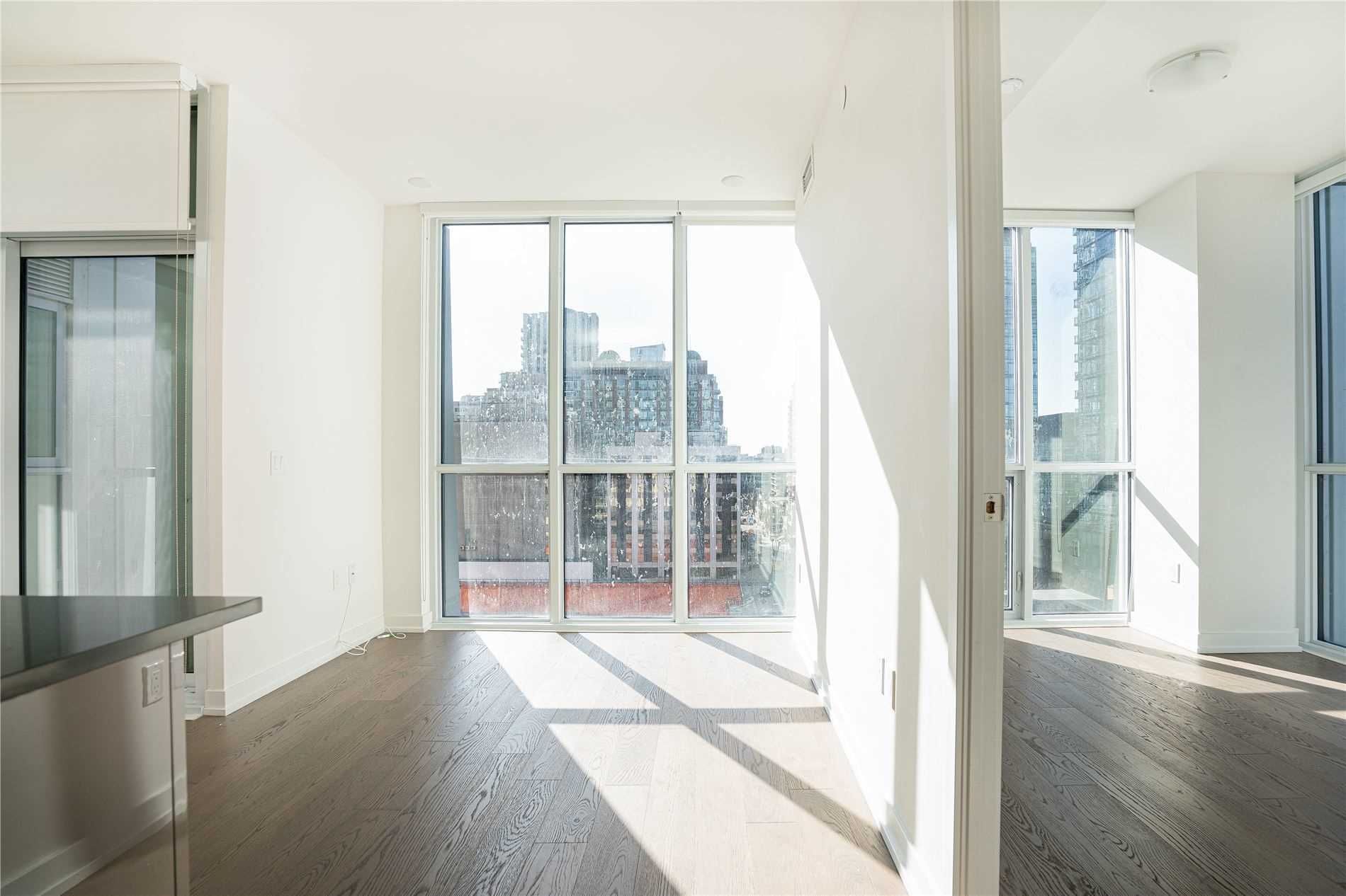 1 Yorkville Avenue 705