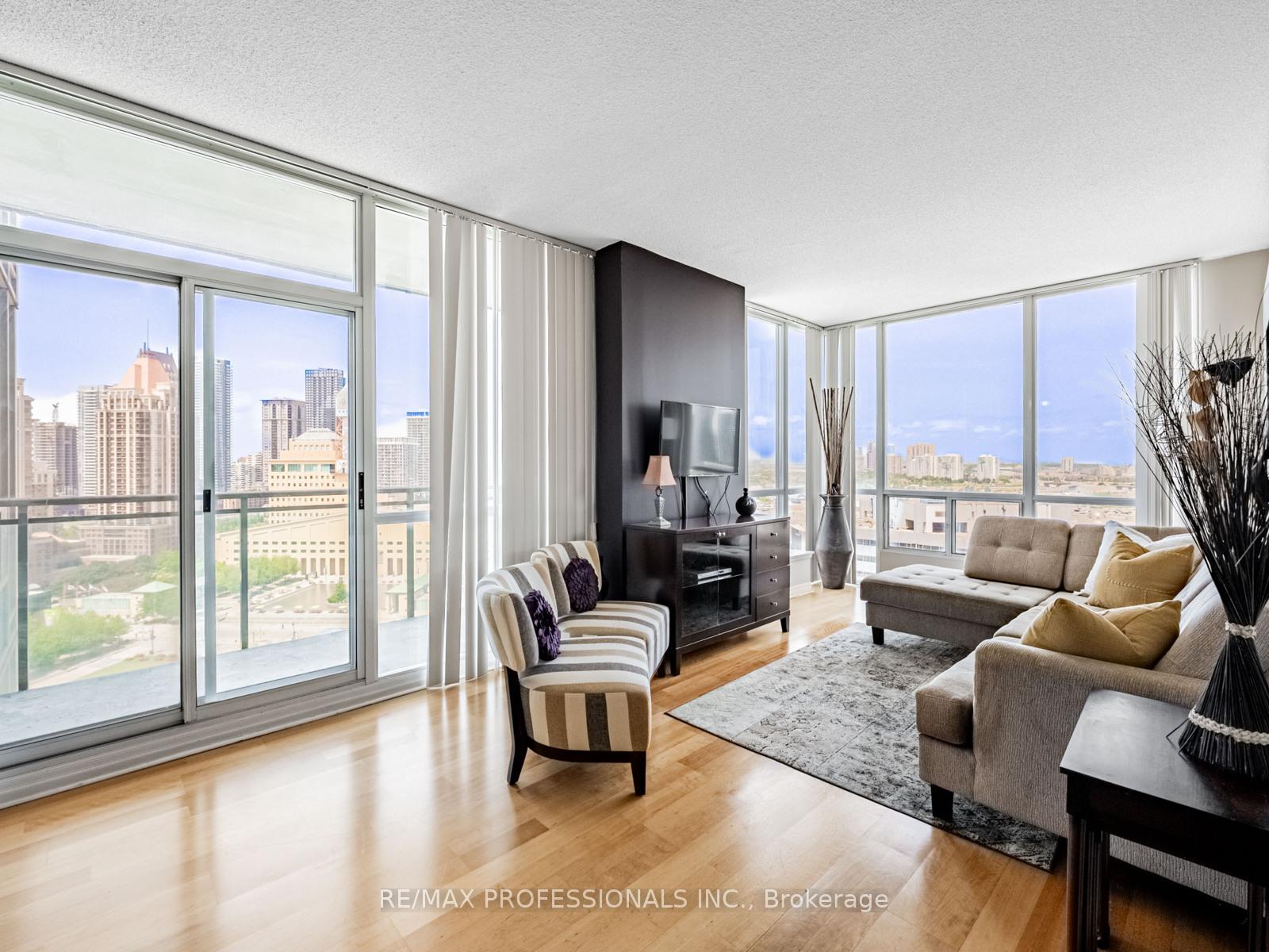 2 Bedrooms Condo at 3939 Duke of York, Mississauga For sale