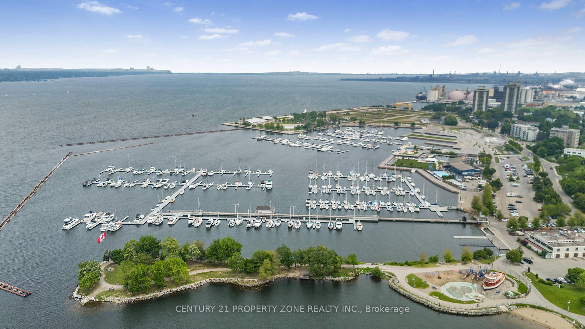 2 Bedrooms Condo at 482 James, Hamilton For sale