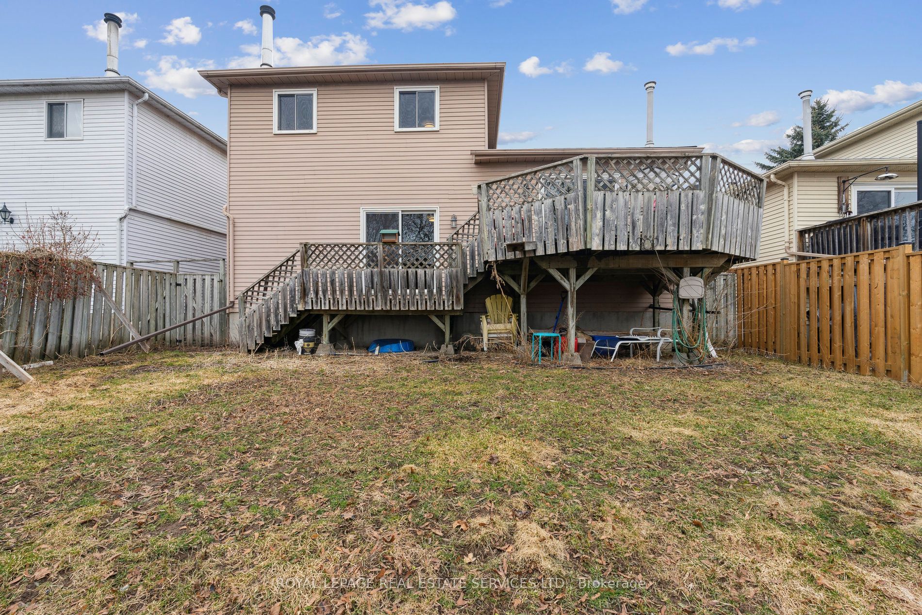 19 Engel Crescent, Barrie, ON L4N 6K5