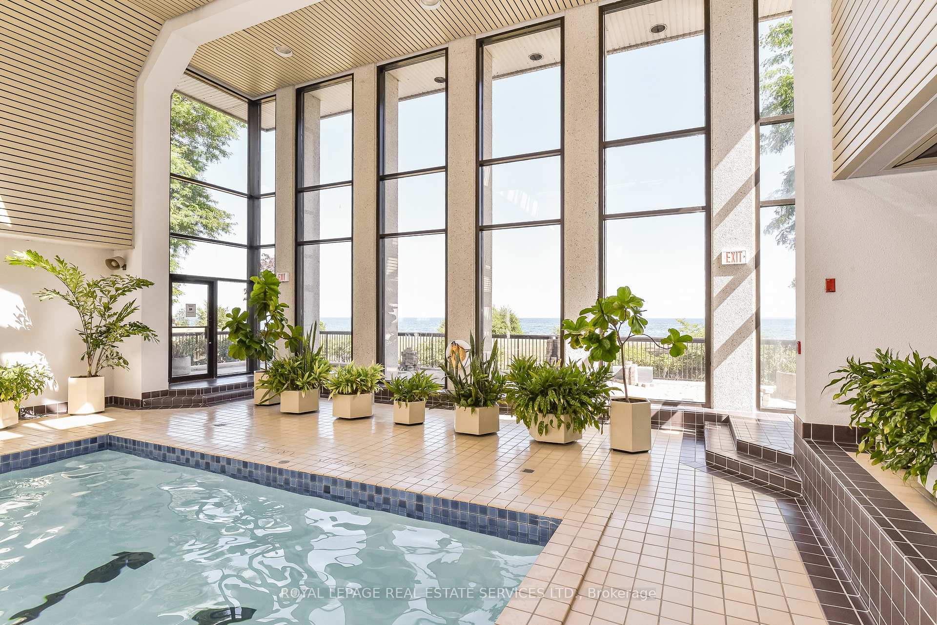2 Bedrooms Condo at 2180 Marine,  Oakville For sale