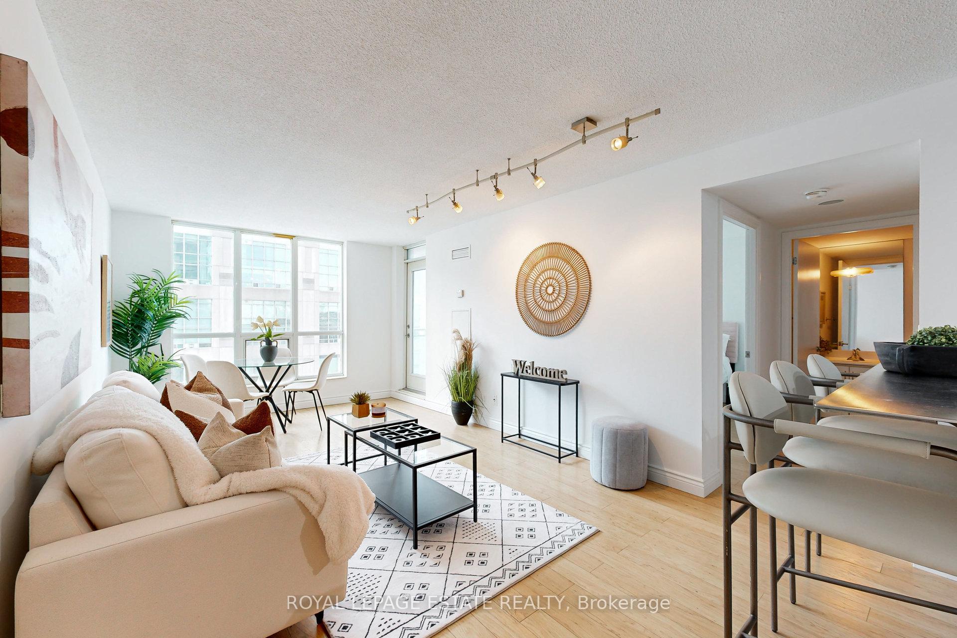 2 Bedrooms Condo at 185 Legion,  Toronto For sale