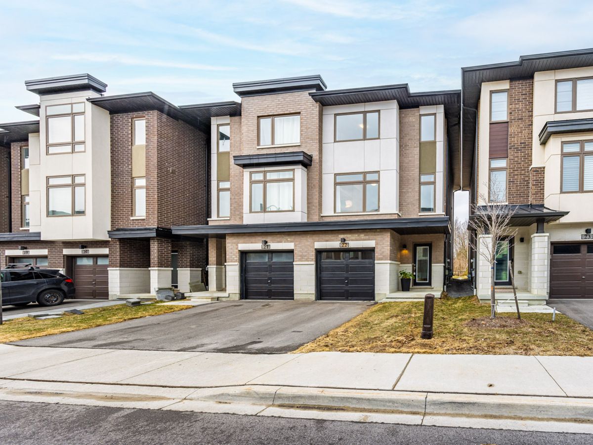 250 Finch Avenue 22