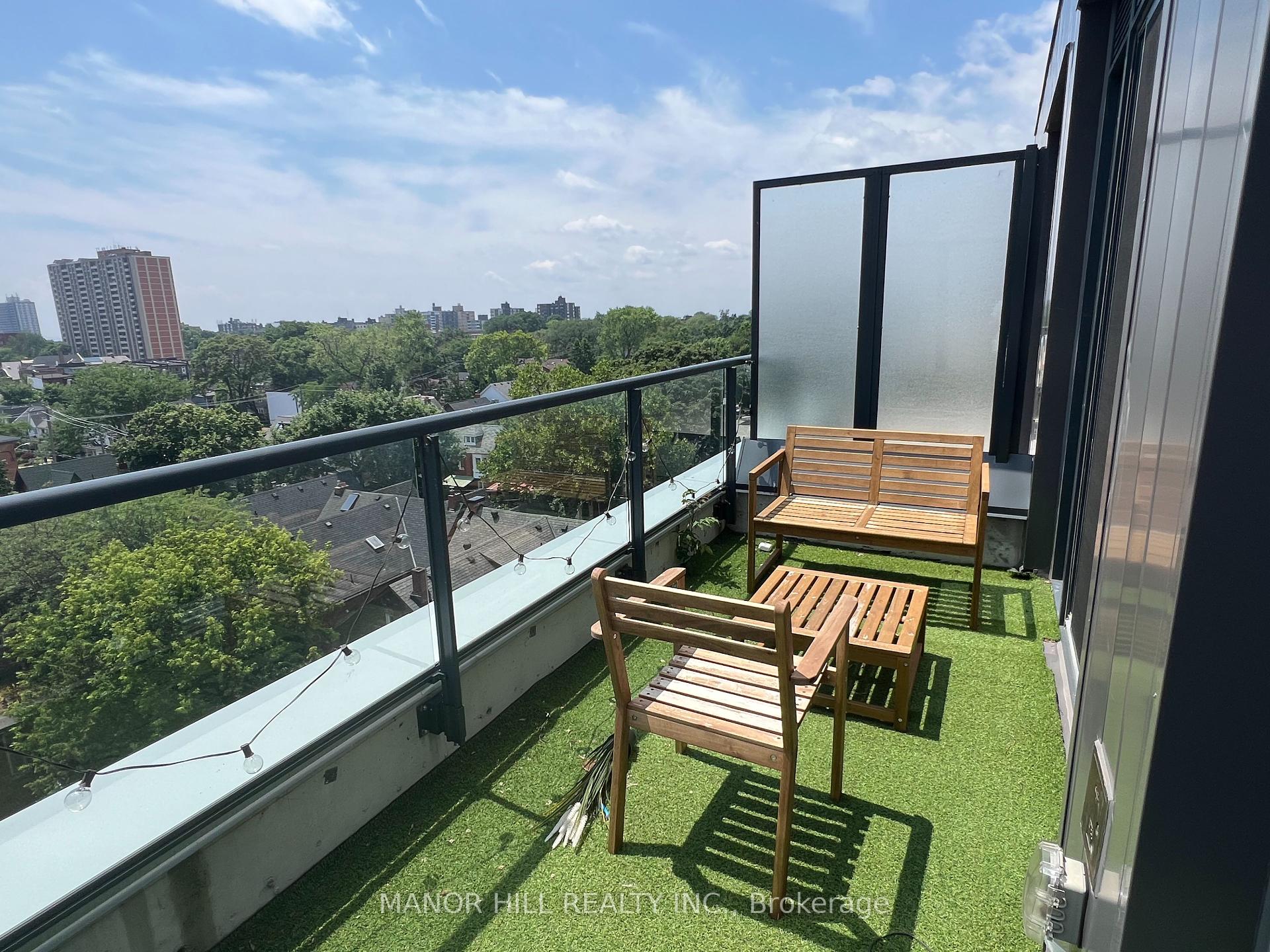 1 Bedroom Condo at 57 Brock, Toronto For sale