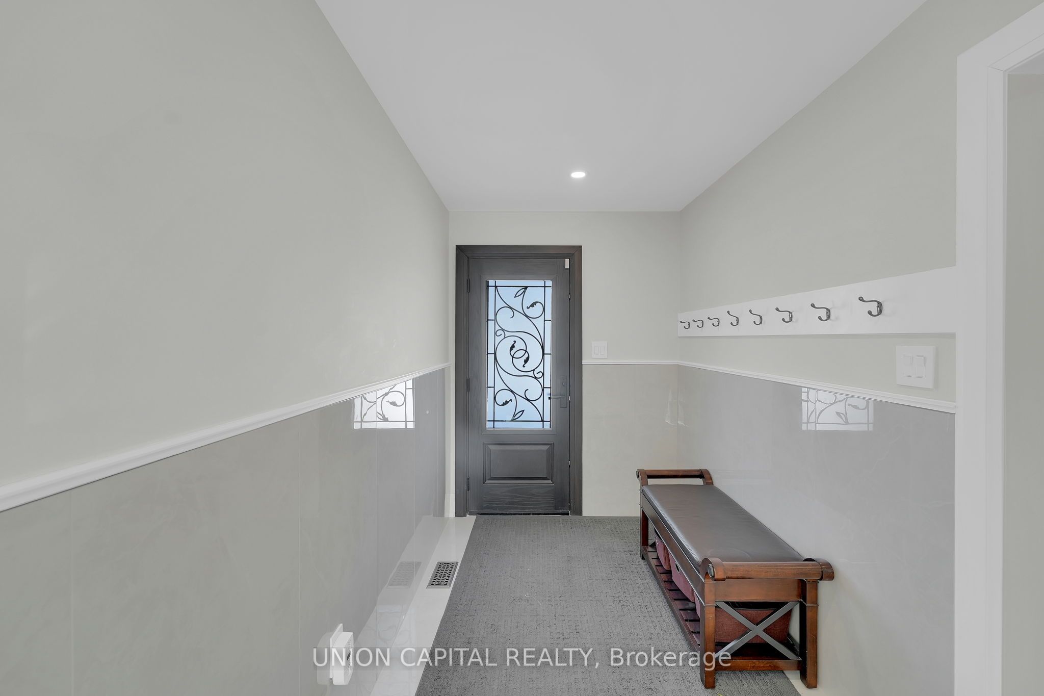 12 Reesor Place