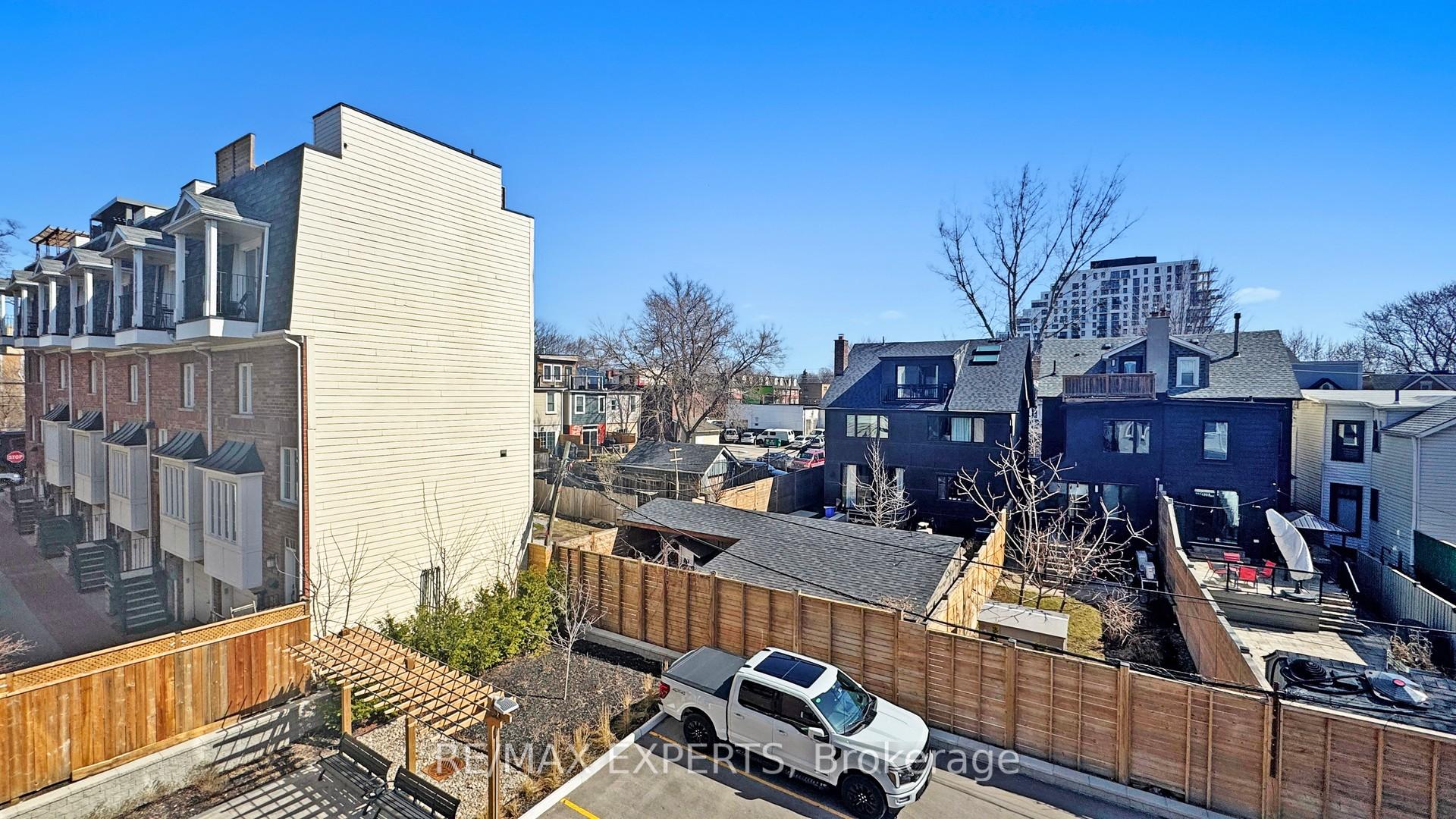 1 Bedroom Condo at 45 Connaught, Toronto For sale