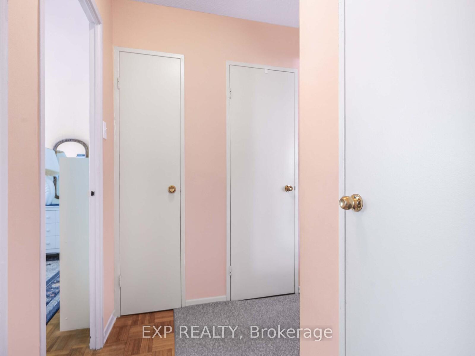 2 Bedrooms Co-op at 30 Gloucester, Toronto For sale
