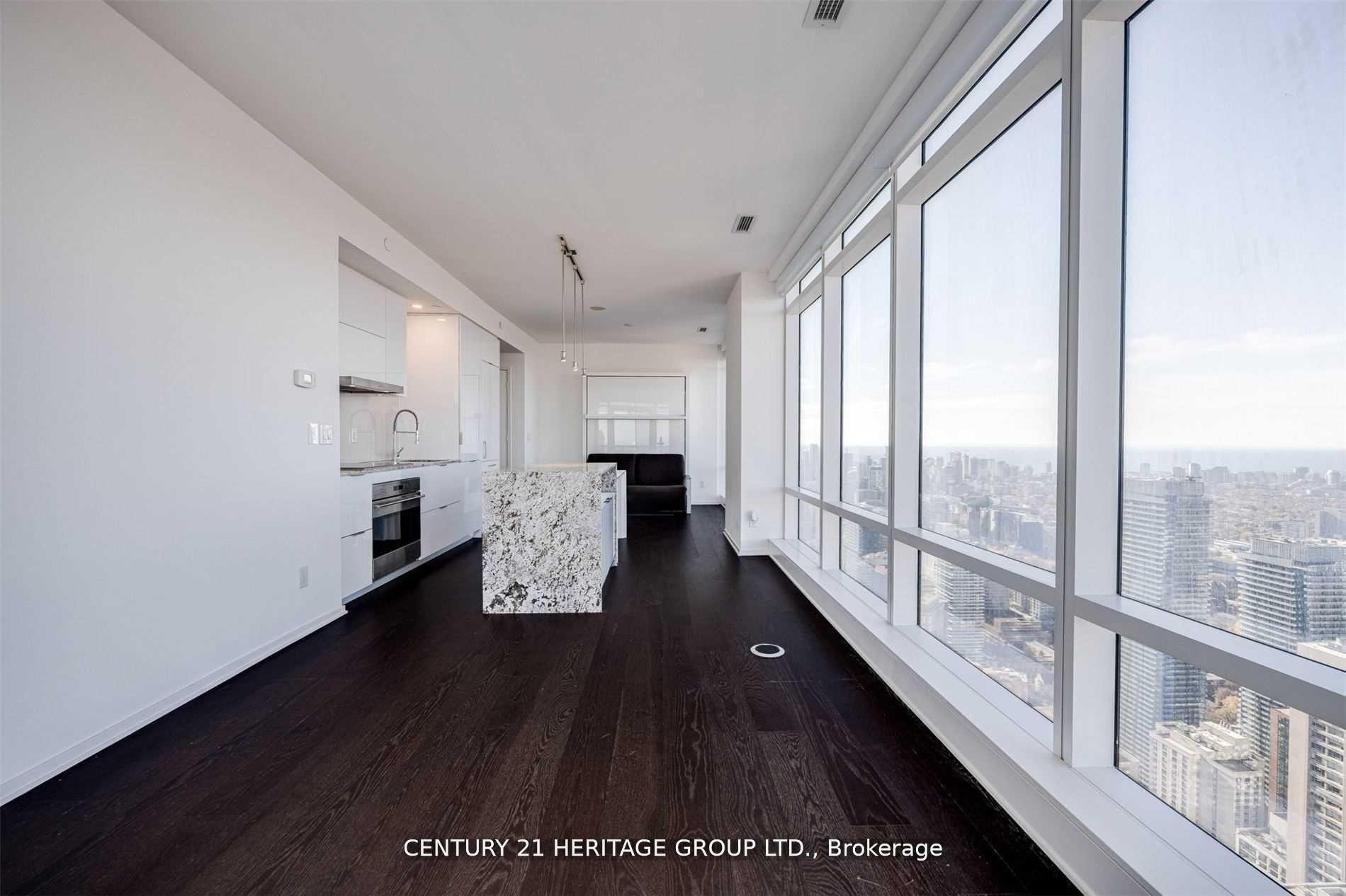 2 Bedrooms Condo at 1 Bloor, Toronto For sale