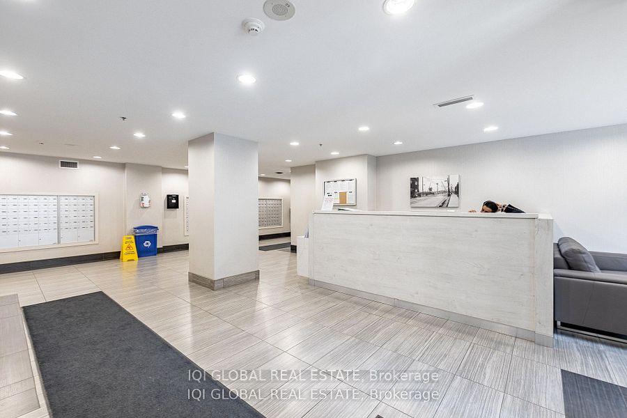 2 Bedrooms Condo at 1420 Dupont, Toronto For sale
