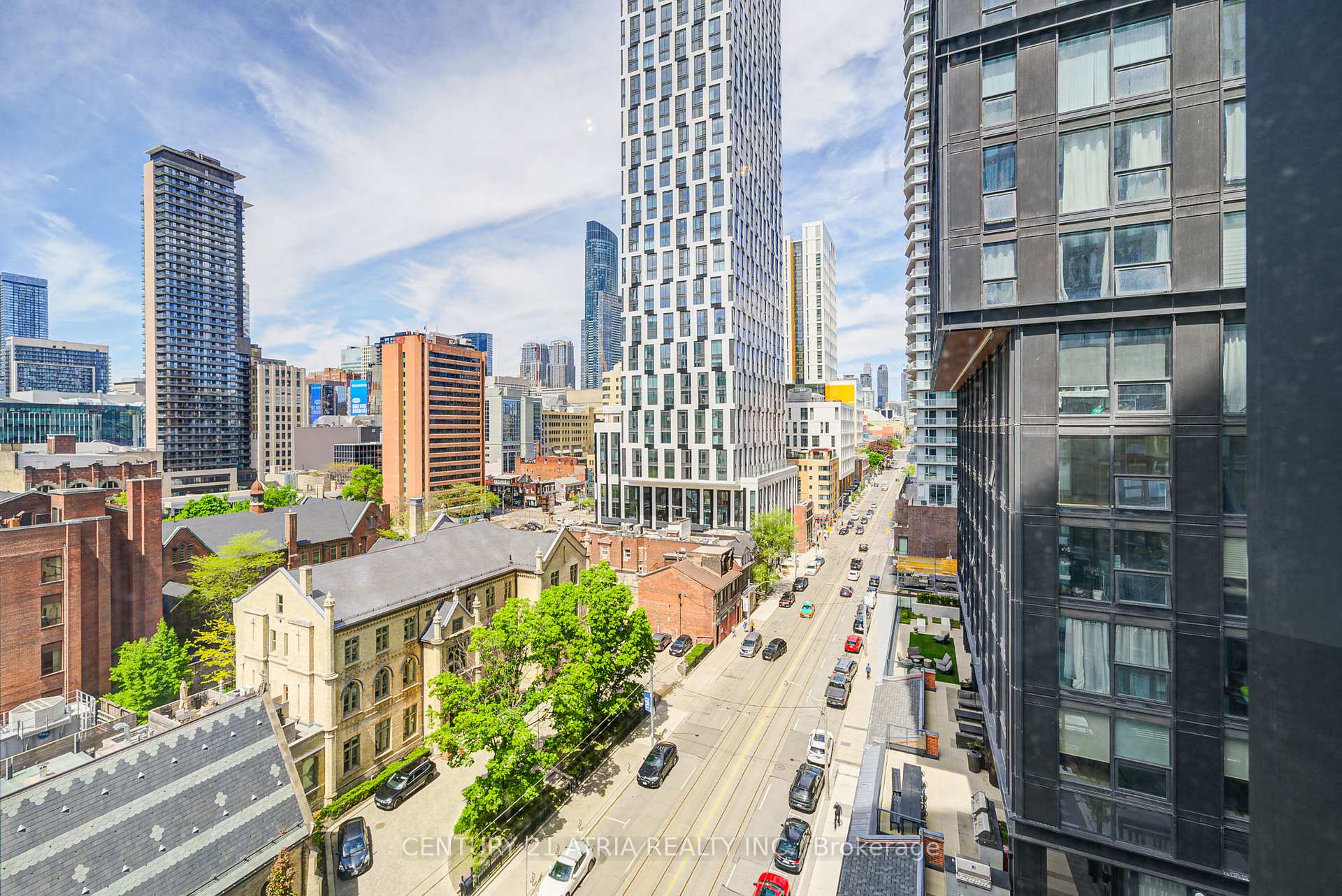2 Bedrooms Condo at 60 Shuter, Toronto For sale
