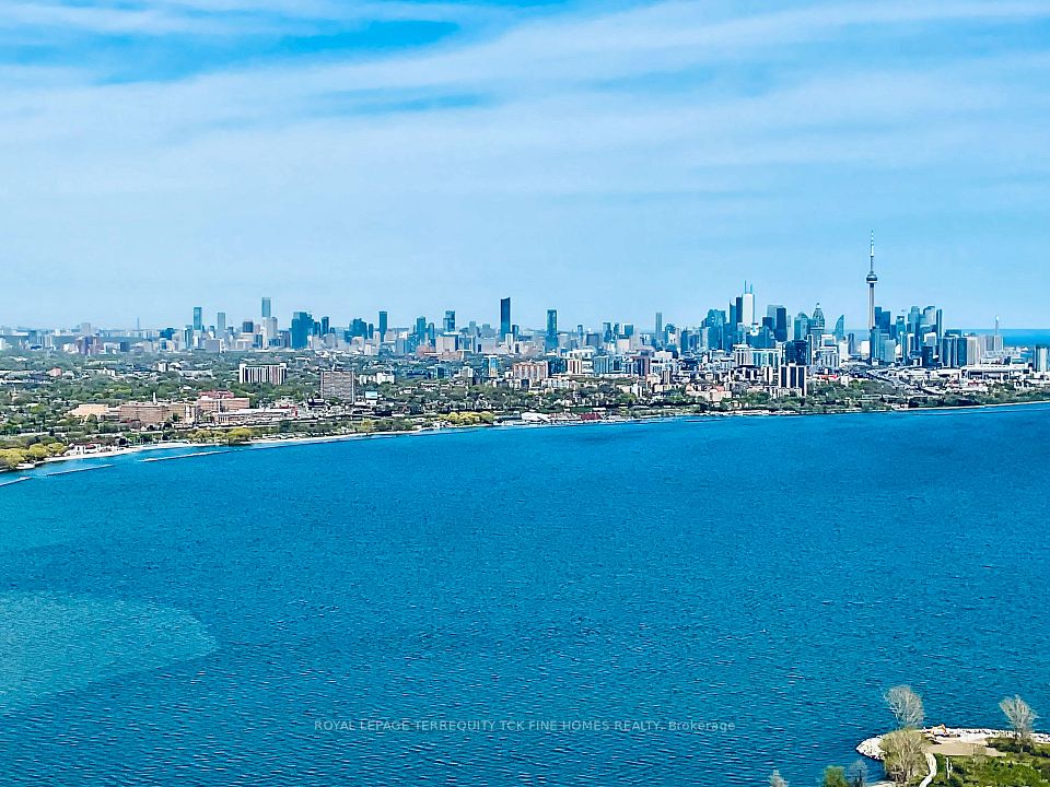 30 Shore Breeze Drive