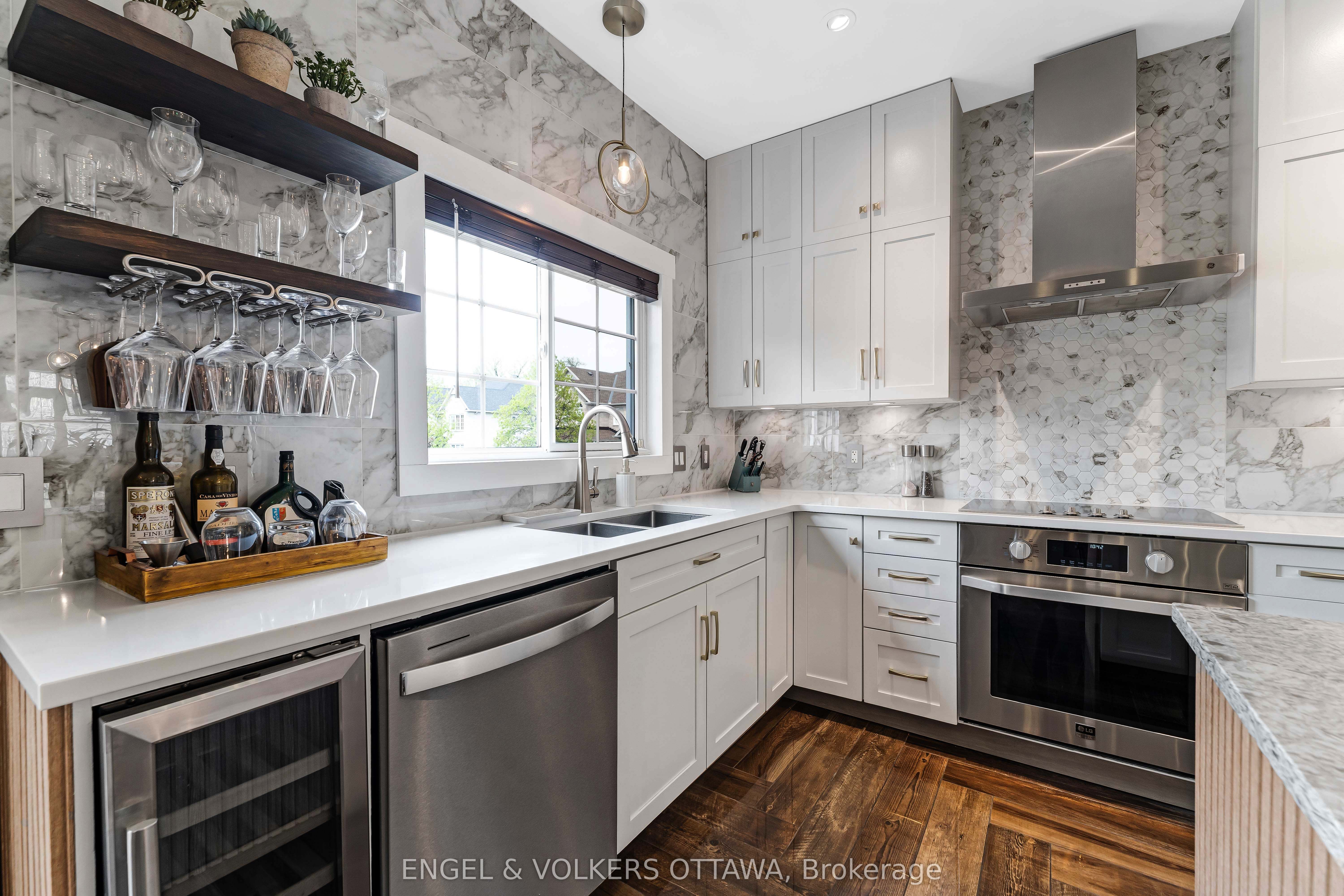 341 SHADEHILL Crescent