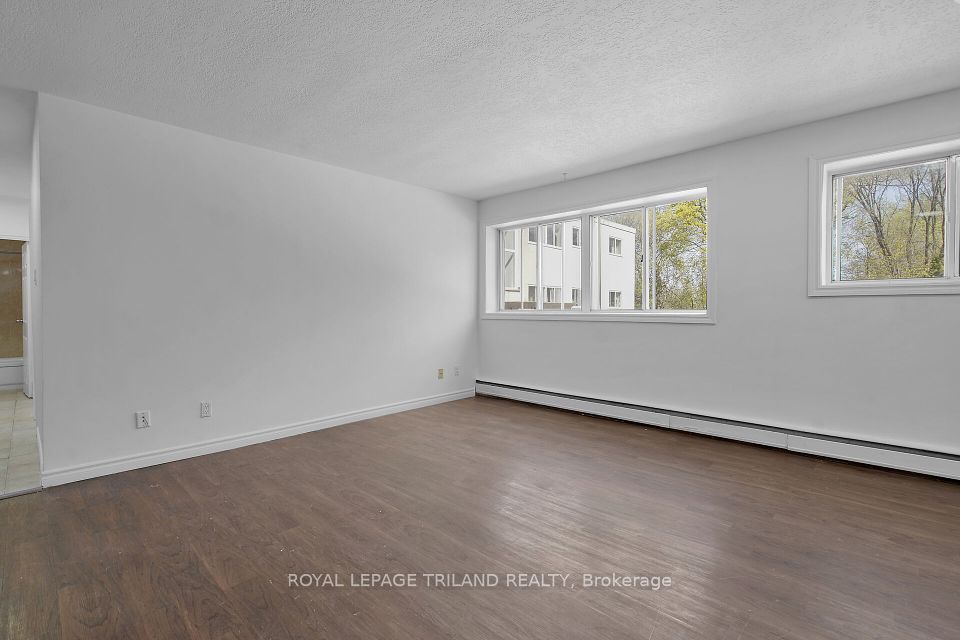 #207 - 25 Orchard Street, London South, ON N6J 2R4