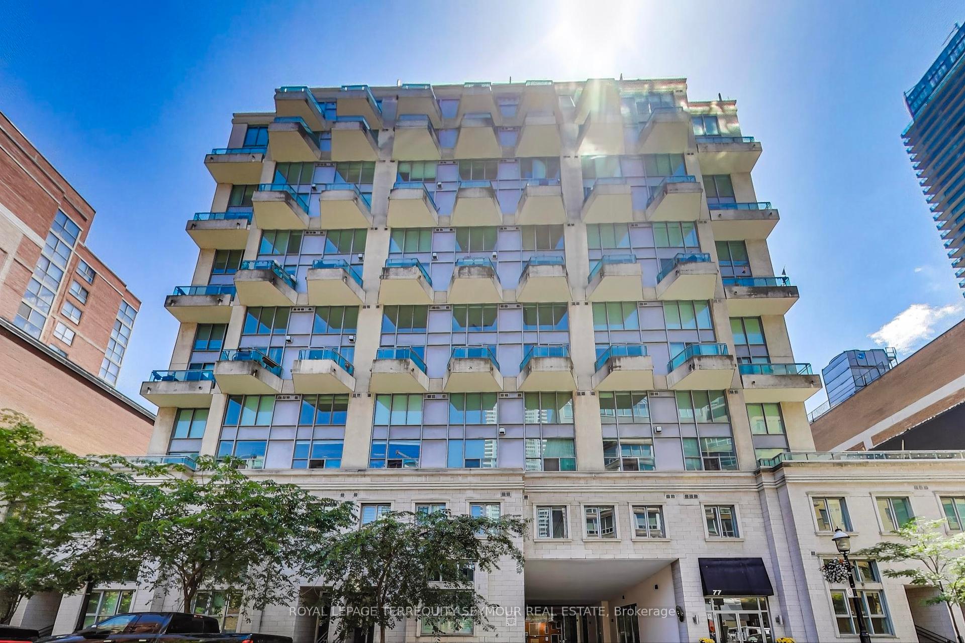 3 Bedrooms Condo at 77 Lombard, Toronto For sale