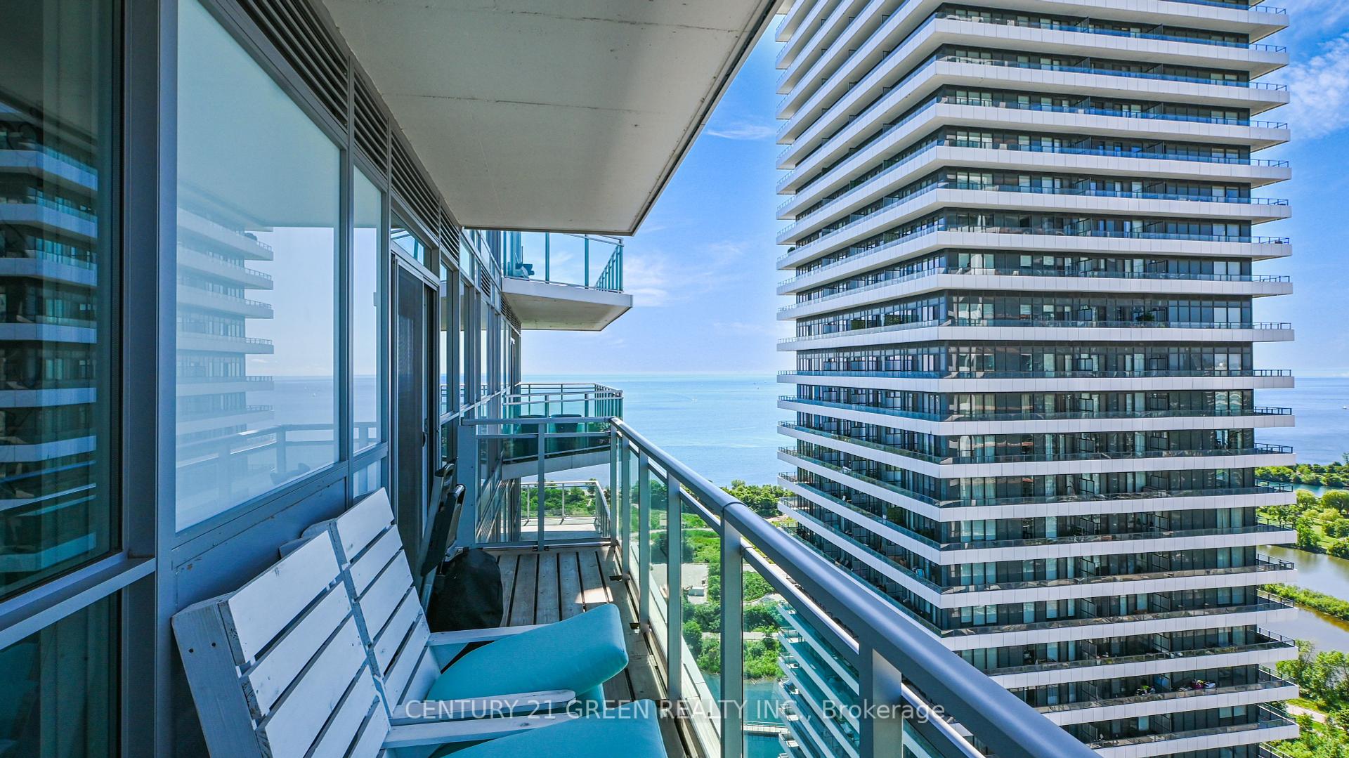 2 Bedrooms Condo at 33 Shore Breeze, Toronto For sale