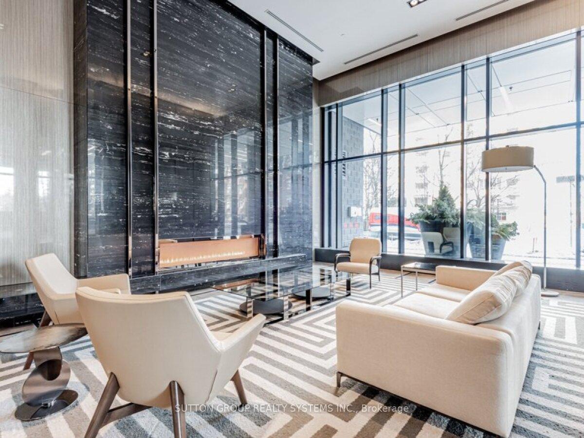 2 Bedrooms Condo at 98 Lillian, Toronto For sale