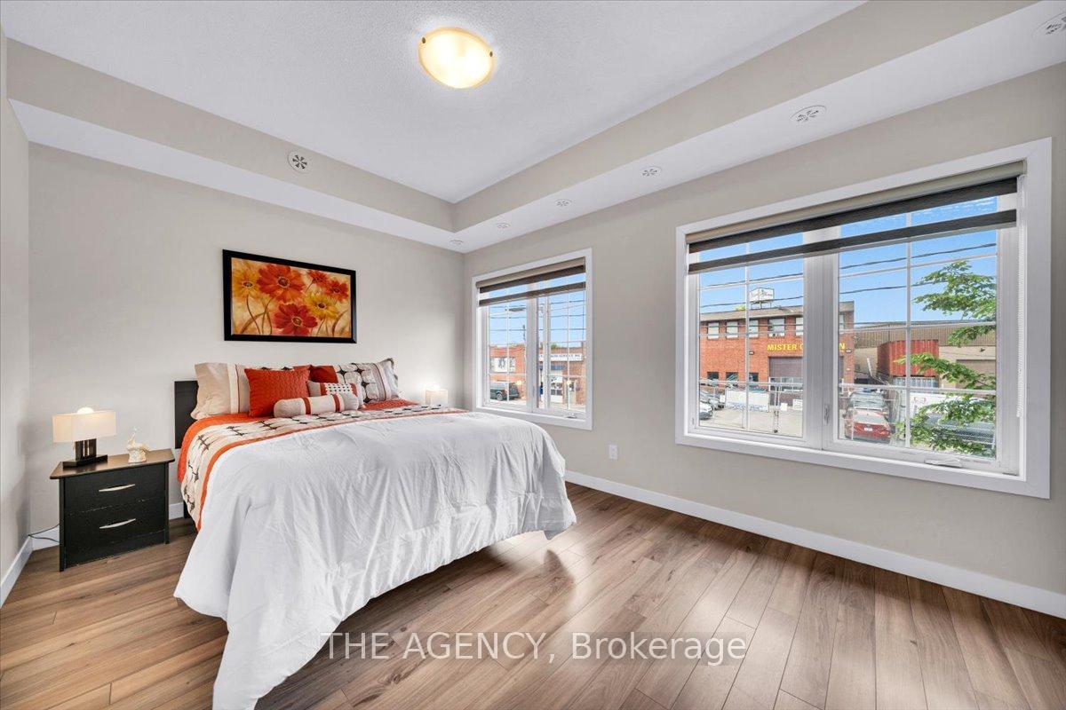 2 Bedrooms Condo at 7 Forbes, Toronto For sale