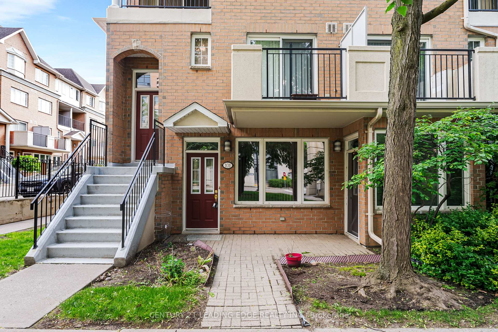 2 Bedrooms Condo at 101 Grandview, Toronto For sale