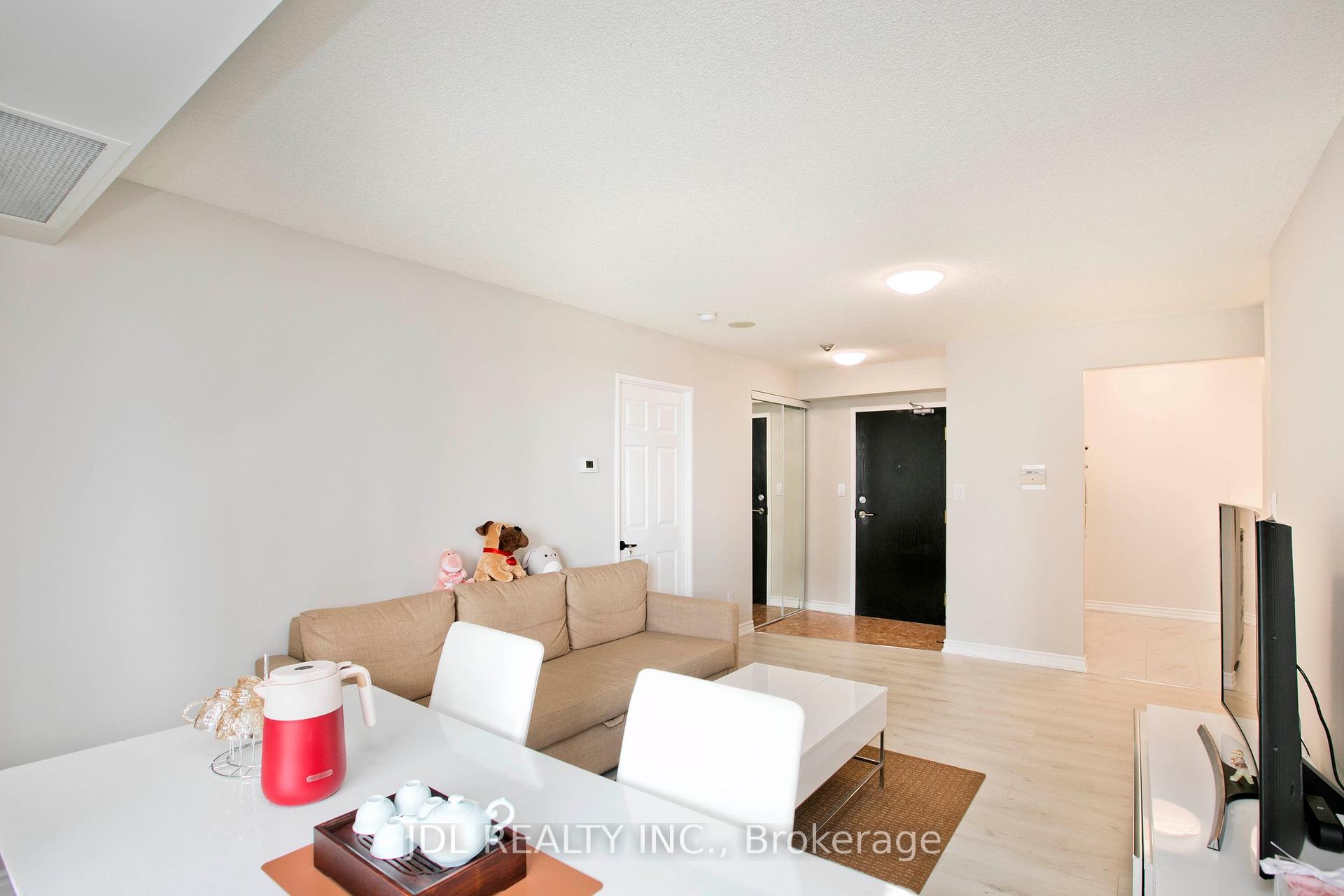 2 Bedrooms Condo at 35 EMPRESS, Toronto For sale