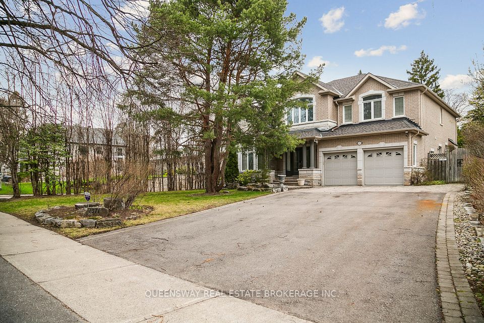 1371 Chriseden