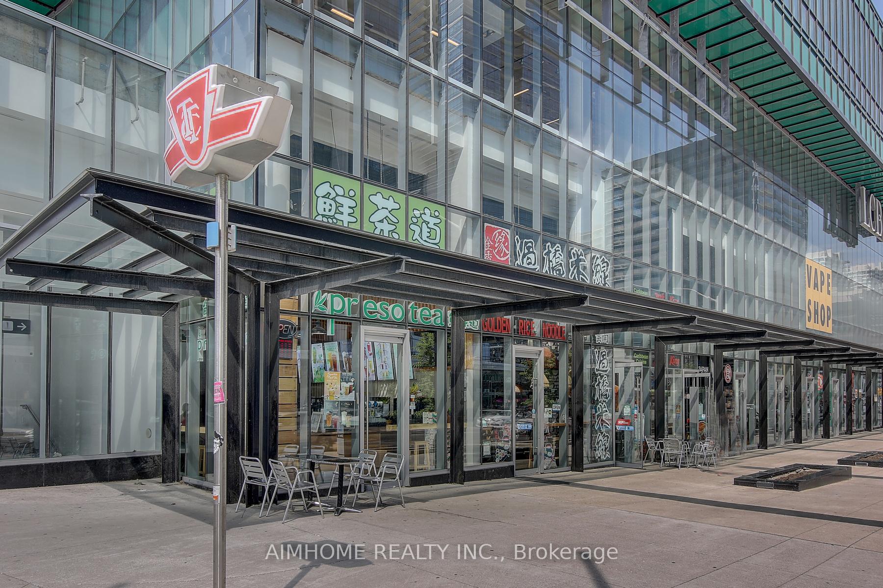 3 Bedrooms Condo at 11 Bogert, Toronto For sale