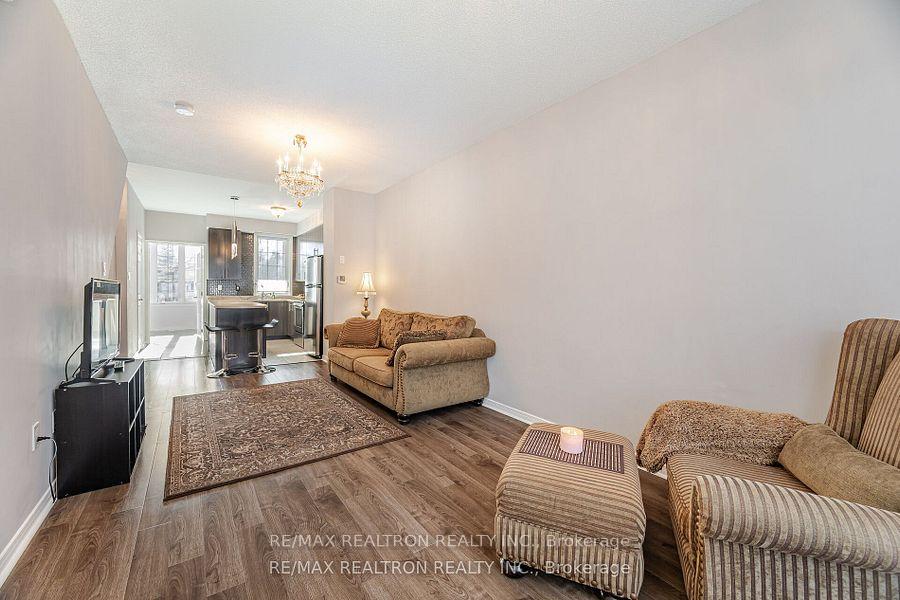 3 Bedrooms Condo at 4711 Kingston,  Toronto For sale