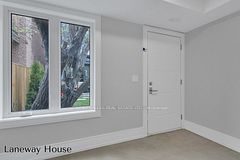 444 Roxton Road