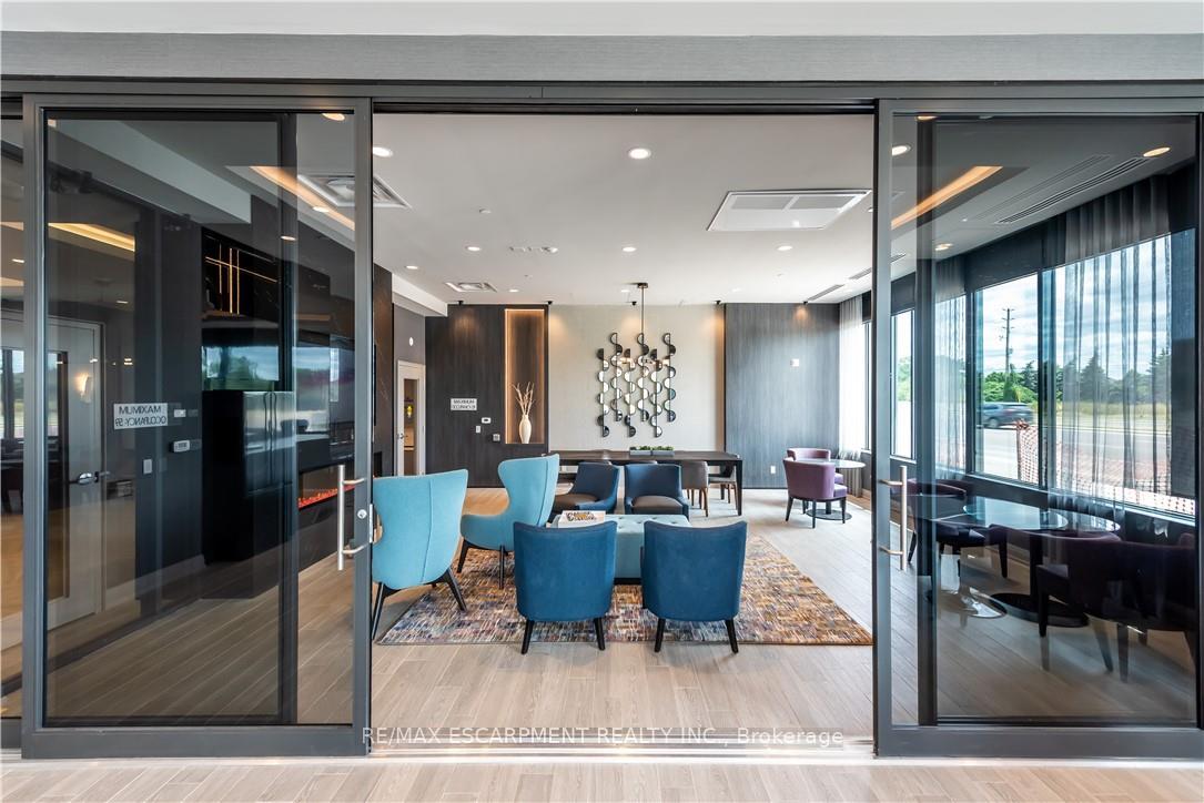 2 Bedrooms Condo at 50 KAITTING, Oakville For sale