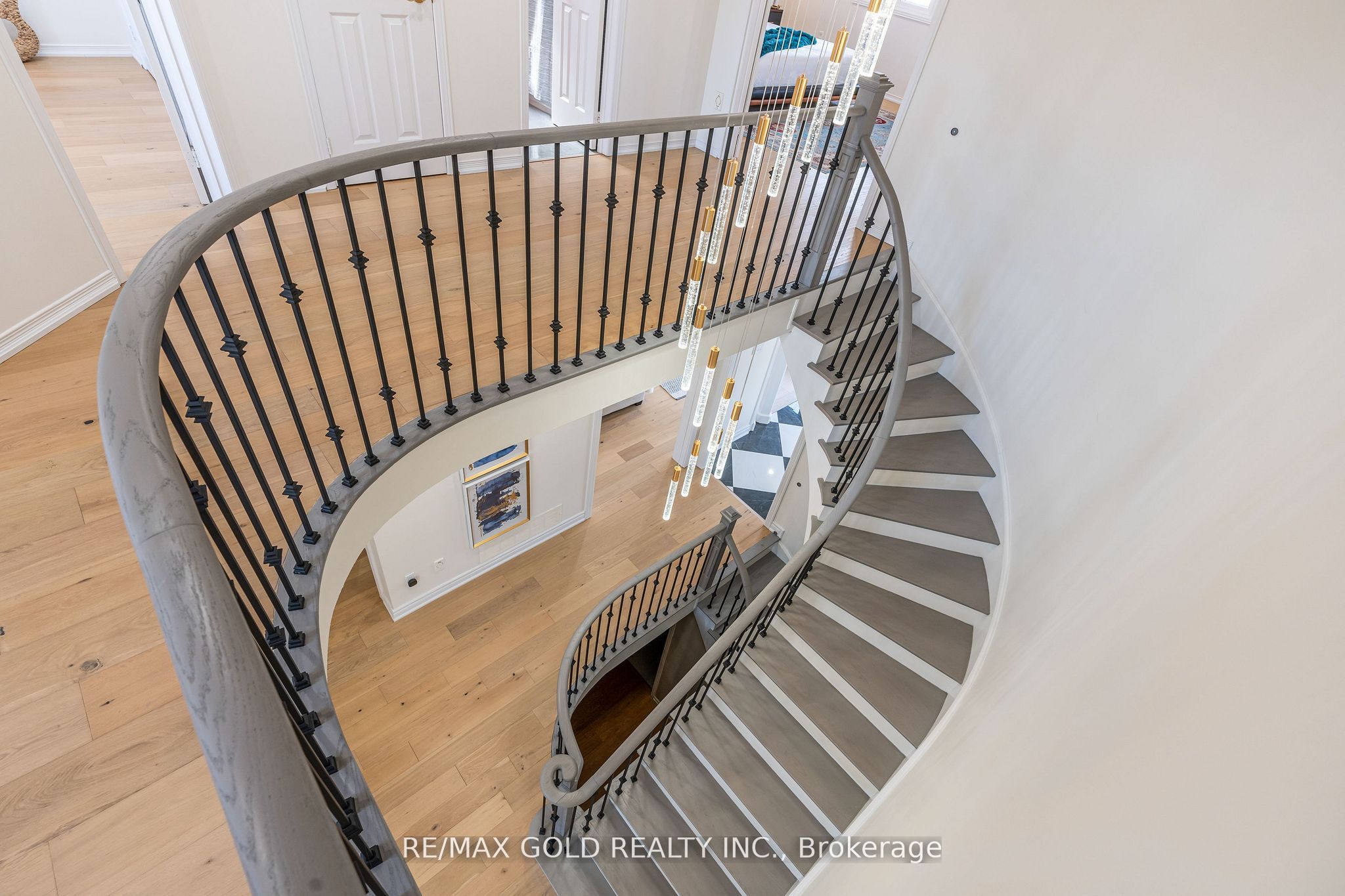 165 Bristol Road E