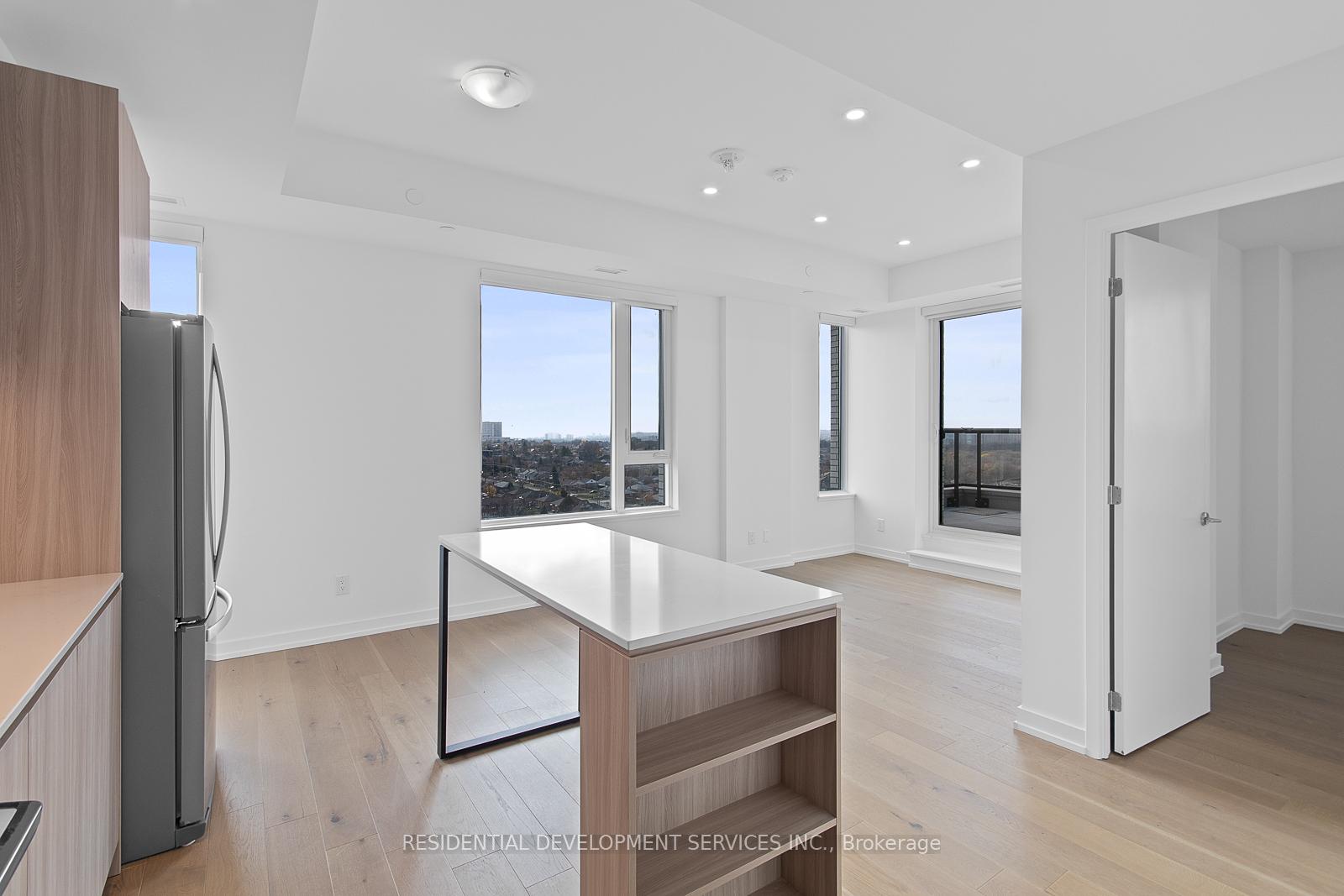 3 Bedrooms Condo at 3100 Keele,  Toronto For sale